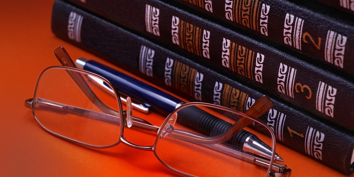 Leverage the Kindle Oasis as a focused tool for academic study and professional work tasks.